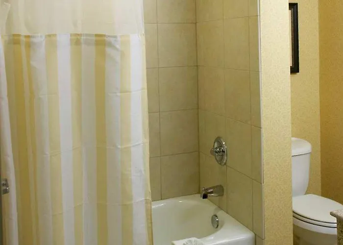 Hilton Garden Champaign/ Urbana 3*